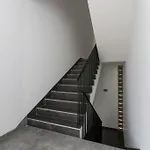 Reddoorz Plus Near Perbanas