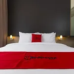 Reddoorz Plus Near Perbanas
